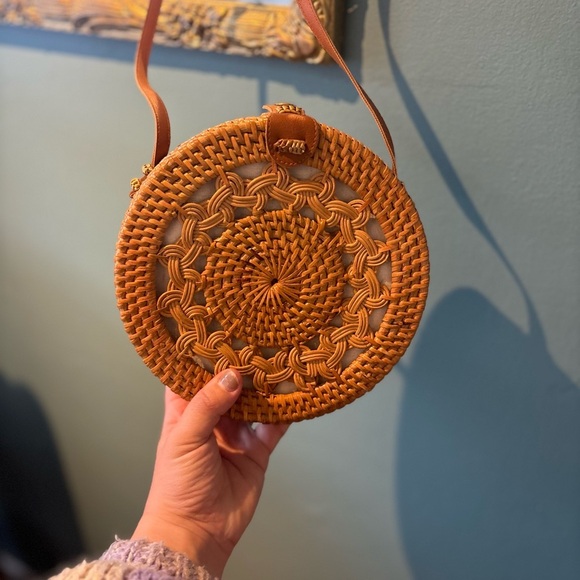 Crossbody Small Basket Purse - Picture 2 of 4